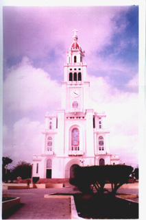 iglesia.JPG (31216 bytes)